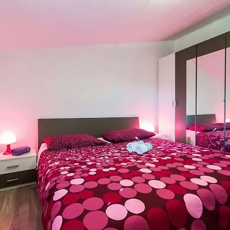 Apartments Marinka บีโอกราดนาโมรู ภายนอก รูปภาพ